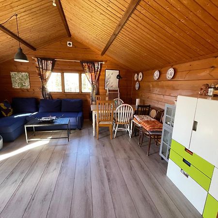 Three Rooms Stuga I Stugby Near National Park Undenäs Dış mekan fotoğraf
